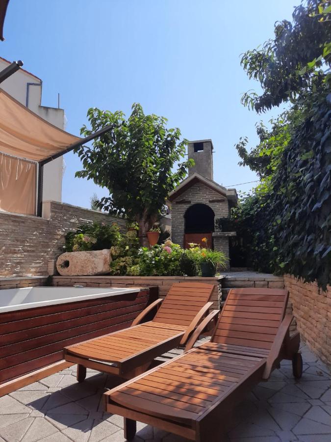 פודסטראנה Apartments Vukovic מראה חיצוני תמונה