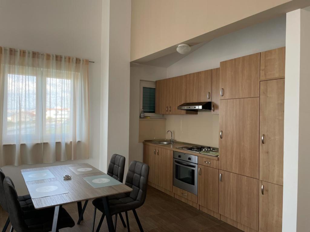 פודסטראנה Apartments Vukovic מראה חיצוני תמונה